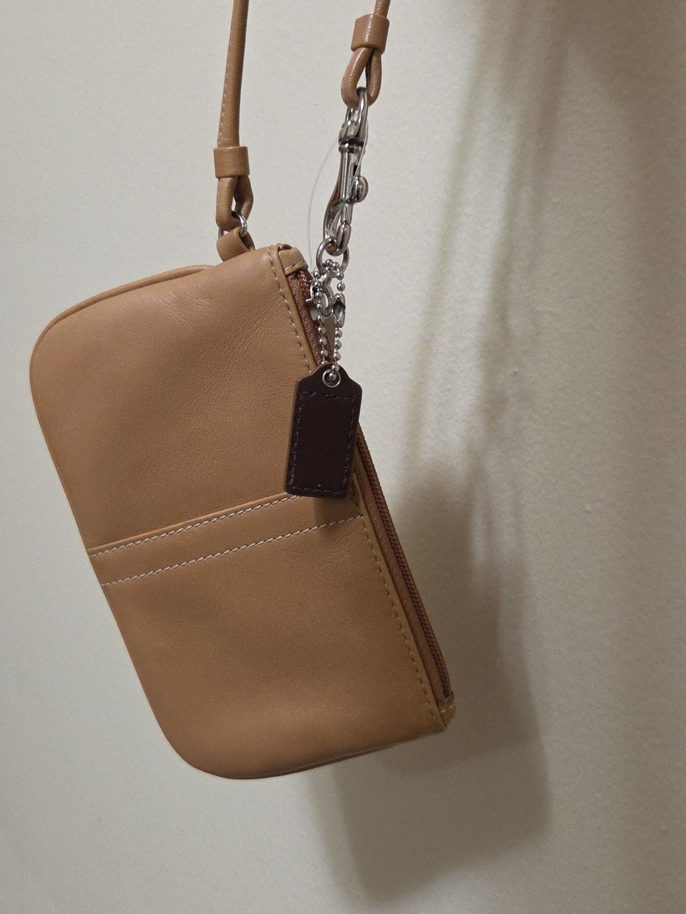 Coach Tan Butter Smooth Leather Wrislet Wallet Coin Purse Small - Picture 12 of 13